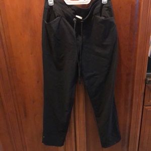 Chicos pull on capris